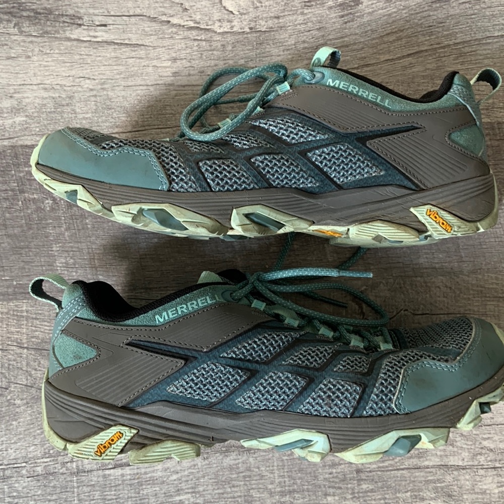 Merrell womens hikers
